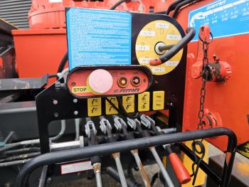CF 85.330 ATI / 40 t/m CRANE / KRAN / 8.500 km!